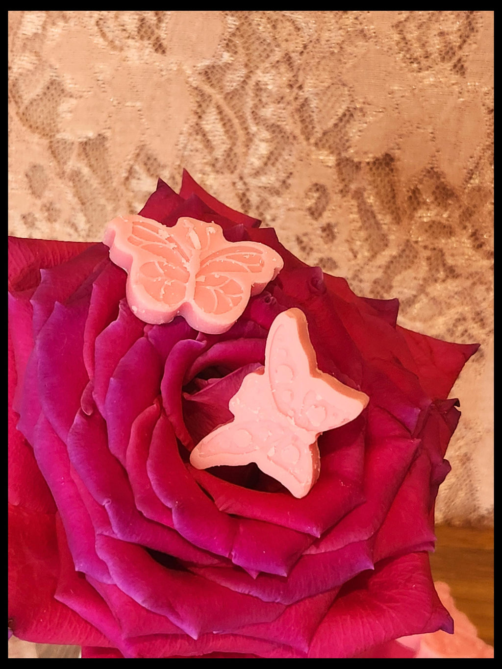 Butterfly Wax Melts | Rose Garden | Soy-Based | Authentic Rose Scent | Set of 20 | Lavish Escapes